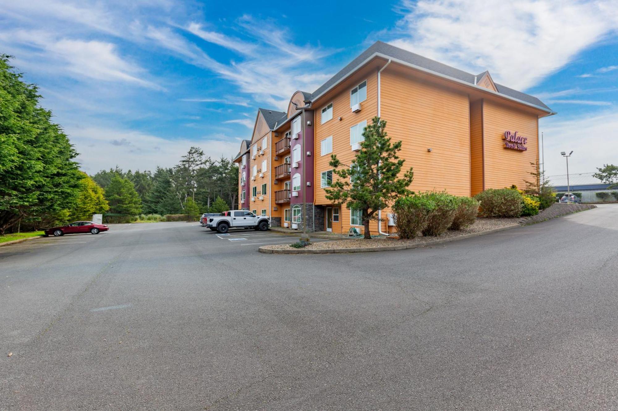 Palace Inn & Suites Lincoln City Eksteriør billede