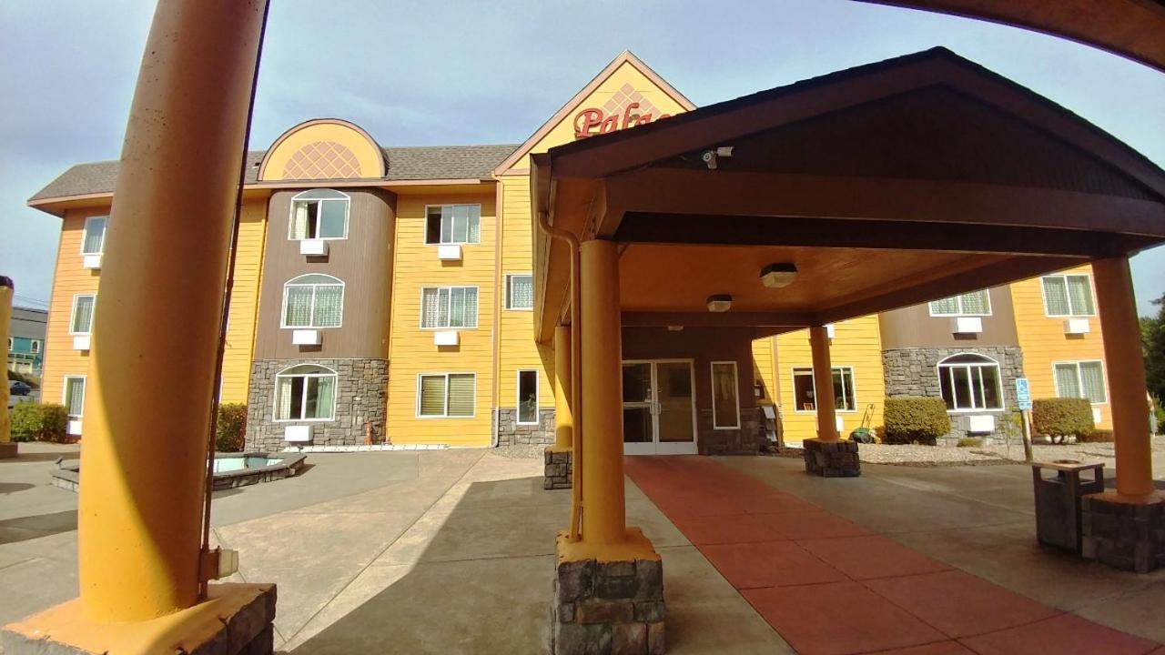 Palace Inn & Suites Lincoln City Eksteriør billede