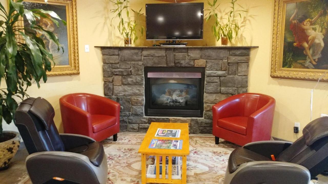 Palace Inn & Suites Lincoln City Eksteriør billede