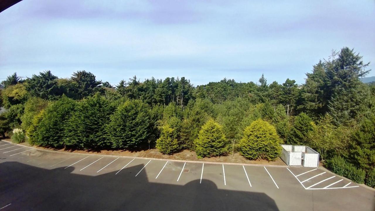 Palace Inn & Suites Lincoln City Eksteriør billede