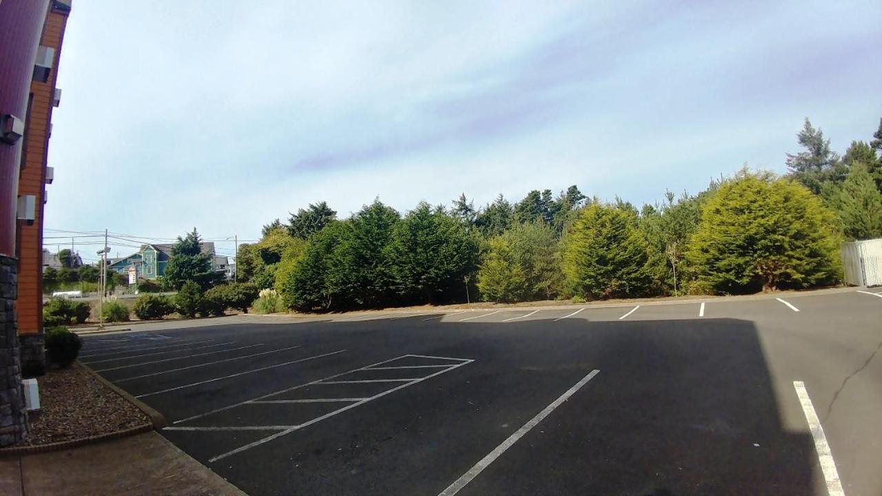 Palace Inn & Suites Lincoln City Eksteriør billede